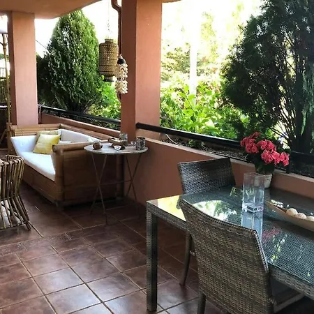 Puente Bright Terrace, Pool & Garden View Marbella